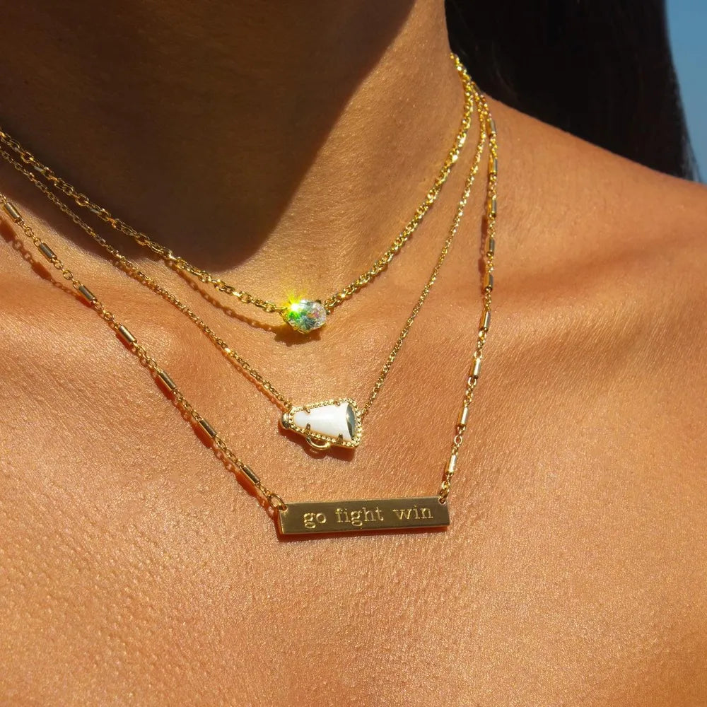 Sporty Element Resin Necklace Horn Gold One Size