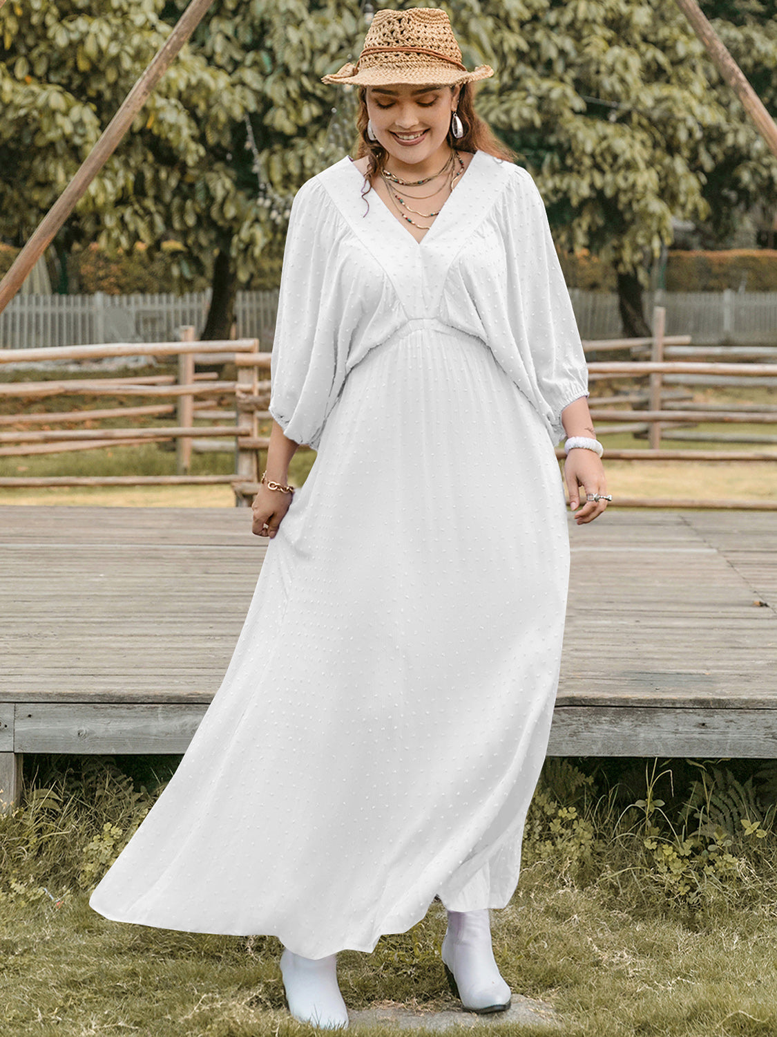 Plus Size Swiss Dot V-Neck Three-Quarter Sleeve Dress White