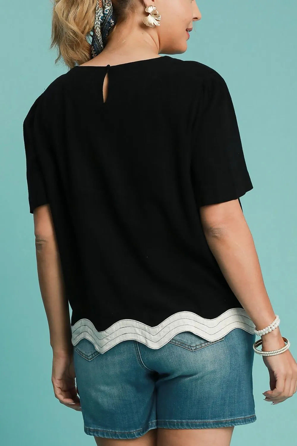 Umgee Full Size Linen Blend Scalloped Hem Top Plus Size