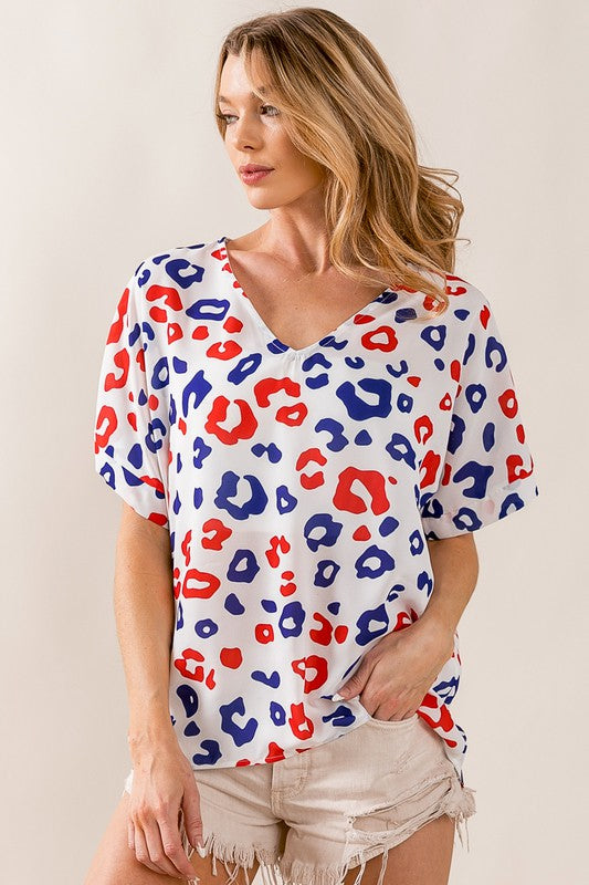 BiBi Leopard V-Neck Short Sleeve Blouse