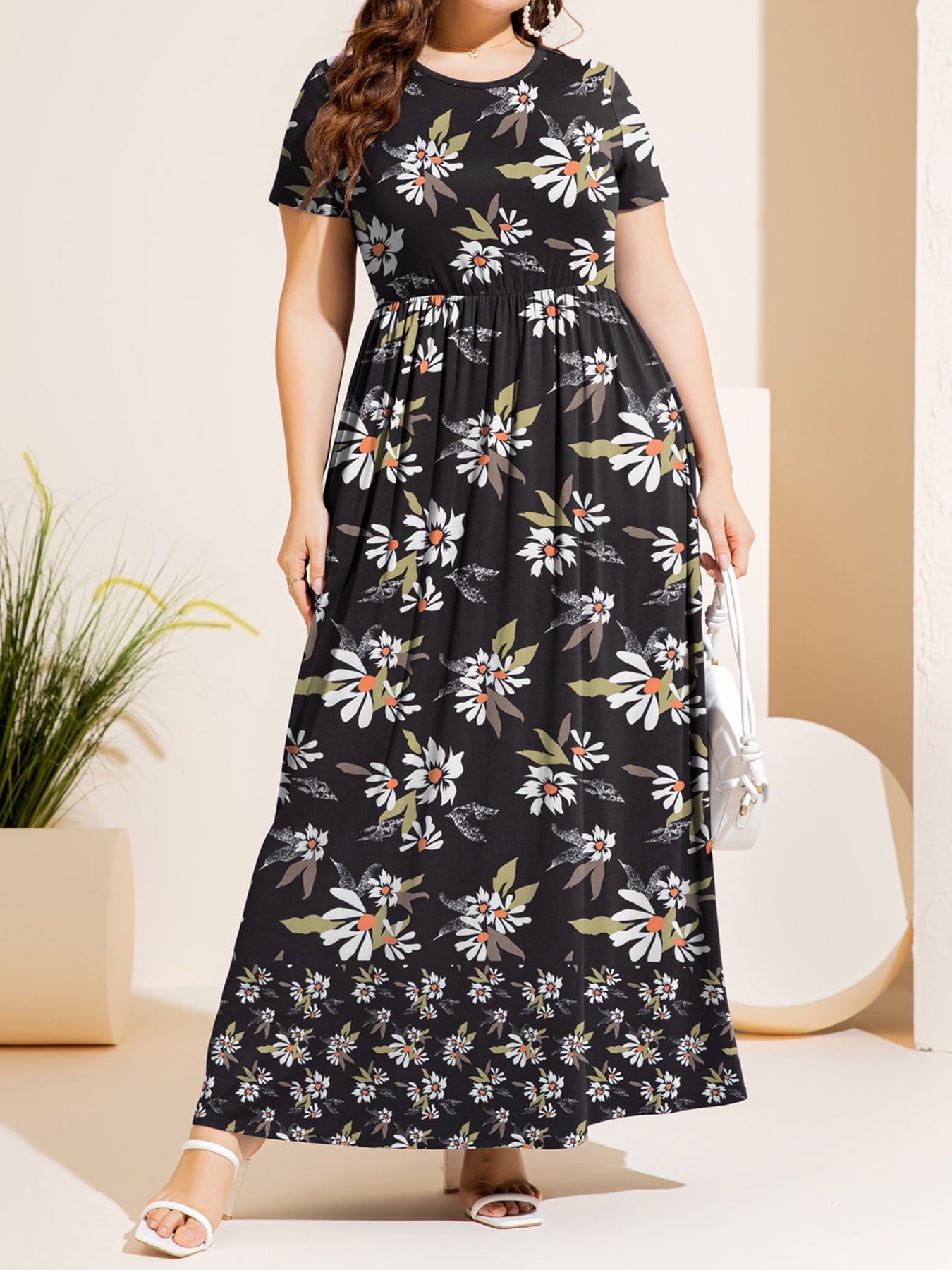 Plus Size Printed Round Neck Short Sleeve Maxi Dress Floral