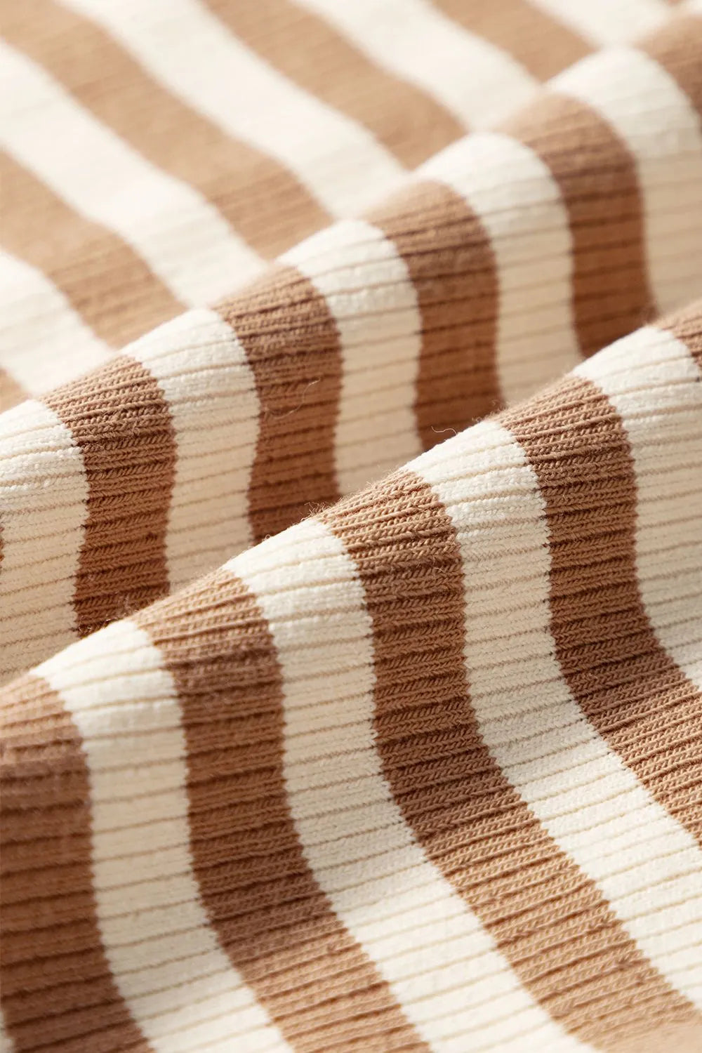 Stripe Exposed Seam Trim Round Neck Sleeveless Top