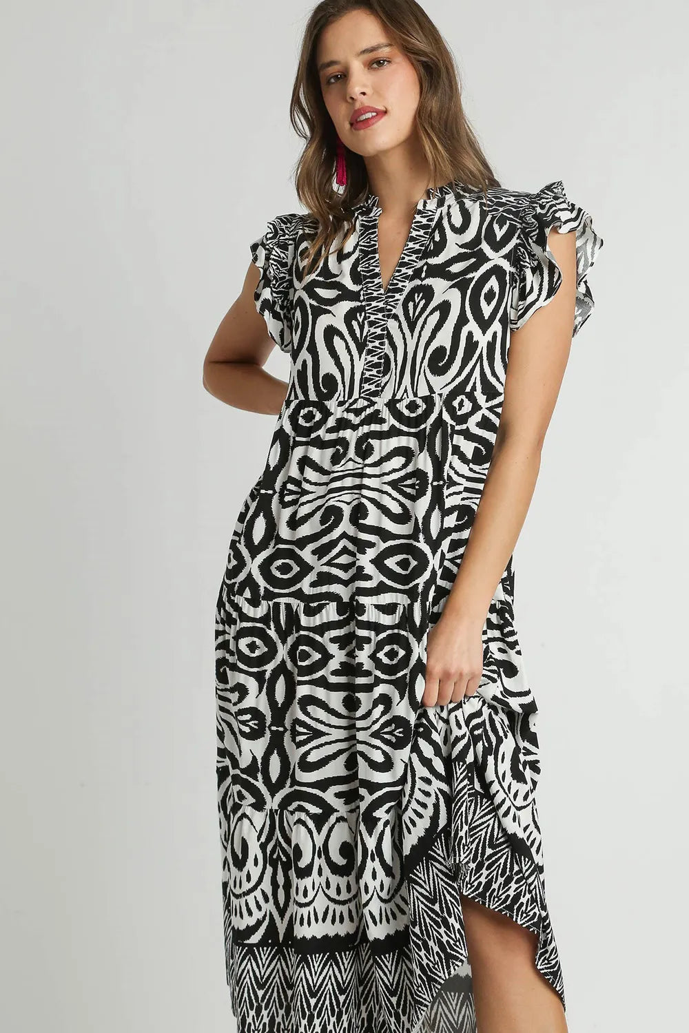 Umgee Full Size Two Tone Border Print Ruffle Cap Sleeve Midi Dress Plus Size Black