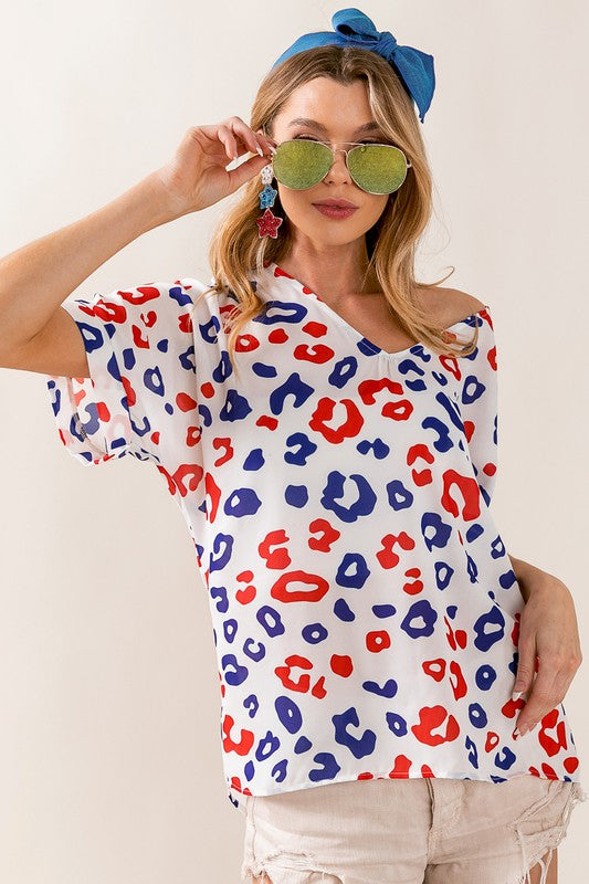 BiBi Leopard V-Neck Short Sleeve Blouse