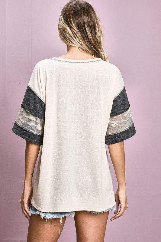 BiBi Triblend Knit Out Stitching Color Block Camo Top