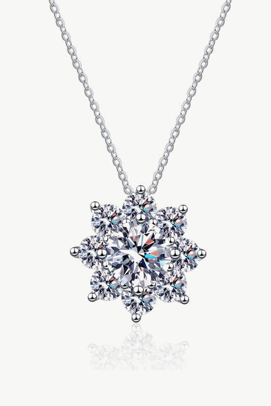 1 Carat Moissanite Floral-Shaped Pendant Necklace Silver One Size