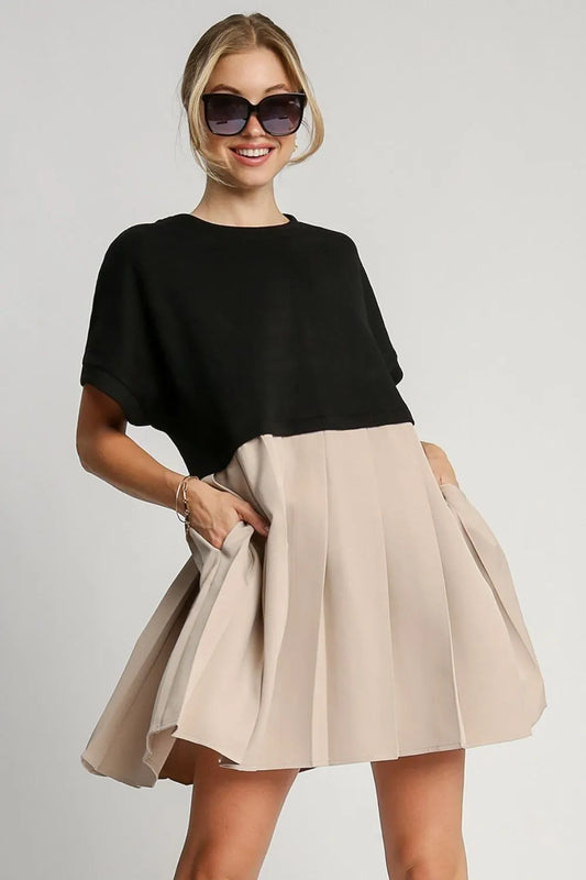 Umgee Full Size Round Neck Pleated Dress with Side Pockets Plus Size Black