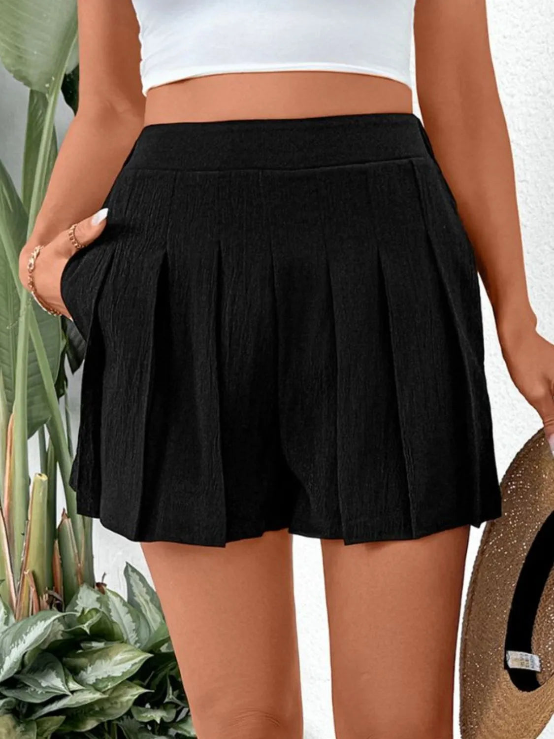 Pleated Shorts with Pockets