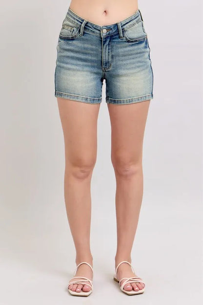 Judy Blue V-Front Vintage Wash Shorts MD