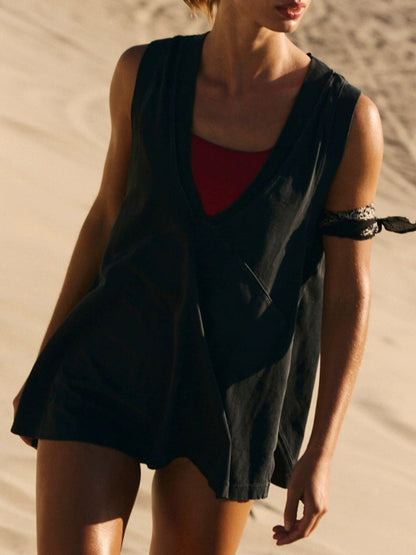 Side Slit V-Neck Tank Black